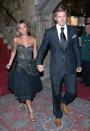 <p>Schick in einem klassischen Anzug und einem schwarzen Spitzenkleid mit Tüll. <i>(Bild von Daniele Venturelli/WireImage)</i></p>