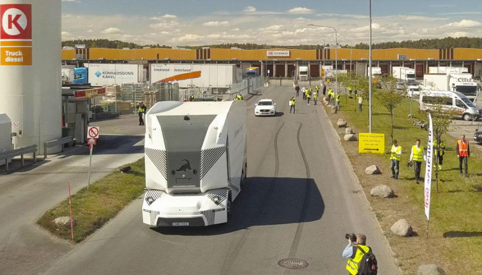 Swedish AV startup Einride has begun testing its all-electric delivery truckon a public road in Sweden
