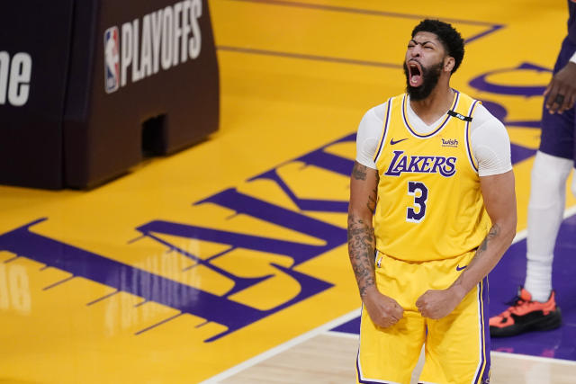 Los Angeles Lakers' Anthony Davis (back spasms) expects to play critical  game vs. Blazers - ESPN