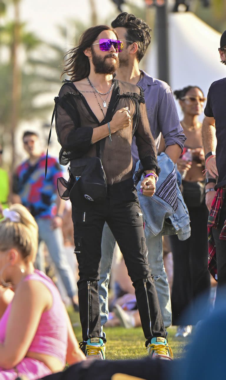  Leto, con una camiseta de malla en el día 2 de Coachella