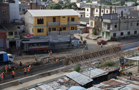 FILE PHOTO: View of the construction of a wall along the border between Peru and Ecuador in Aguas Verdes, Peru, June 8, 2017. REUTERS/ Nestor Quinones/File Photo