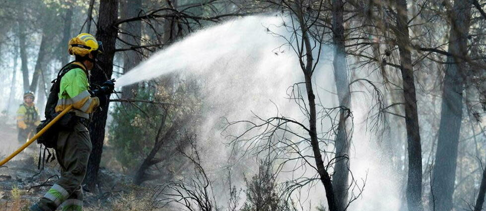 Les incendies qui ravagent le nord de l'Espagne depuis quelques jours sont désormais « sous contrôle ».  - Credit:JOSE JORDAN / AFP