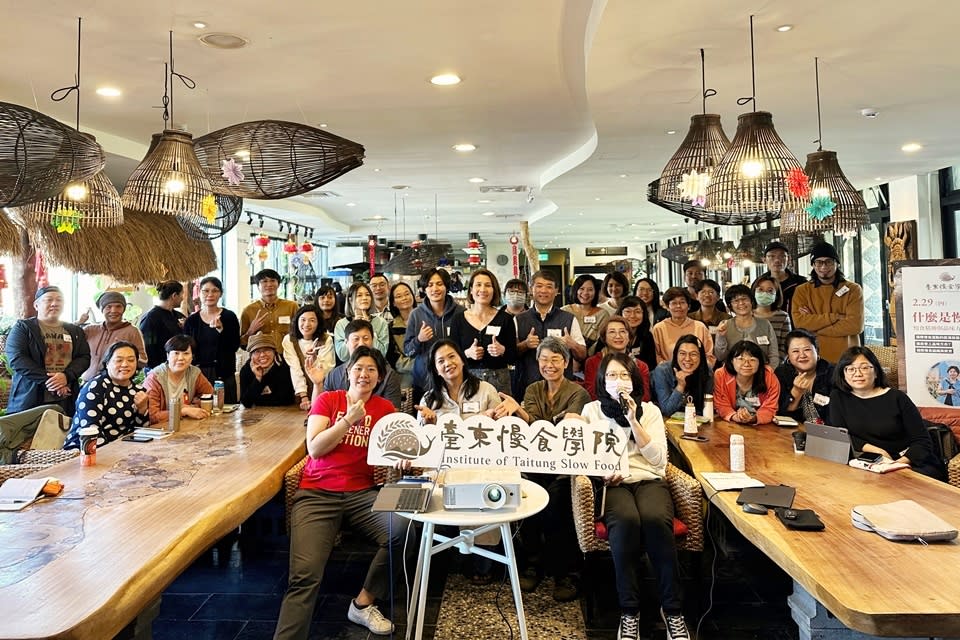臺東慢食學院開學，首場課程吸引近50位慢食廚人到場學習。