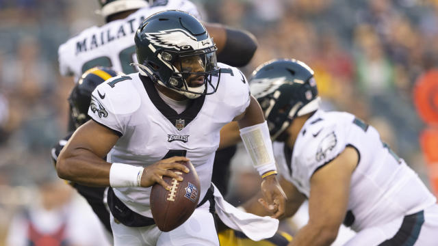 Jalen Hurts of the Philadelphia Eagles passes the ball during News Photo  - Getty Images