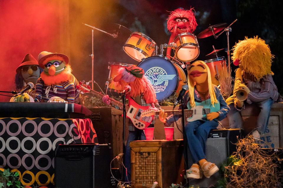 THE MUPPETS MAYHEM -  “Track 1: Can You Picture That?” (Disney/Mitch Haaseth) ZOOT, DR. TEETH, FLOYD PEPPER, ANIMAL, JANICE, LIPS