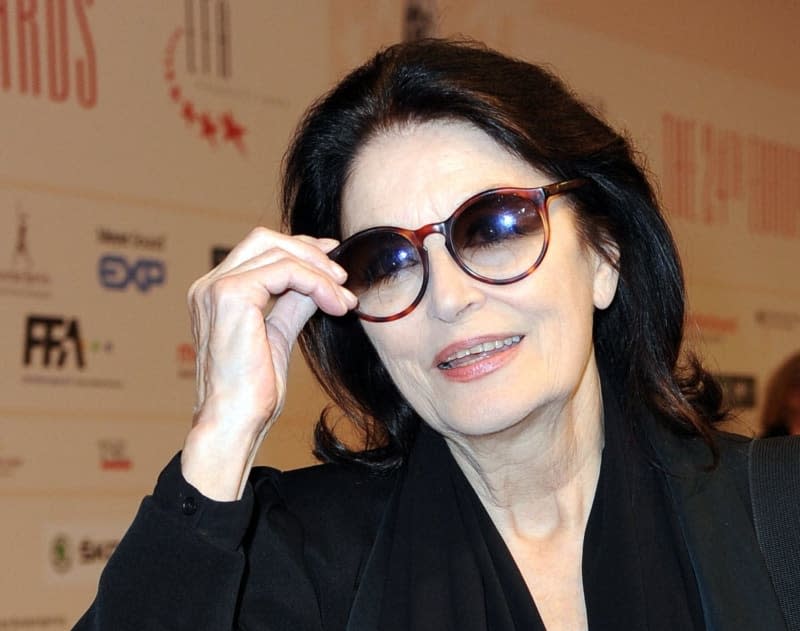 French actress Anouk Aimee attends the 24th European Film Awards ceremony at the Tempodrom. Aimee has died at the age of 92, her agent confirmed to dpa in Paris on 18 June. Britta Pedersen/ZB/dpa