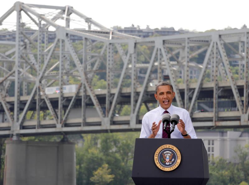 FILE PHOTO: Obama speaks in front of the dilapidated Brent Spence Bridge during a visit to Cincinnati