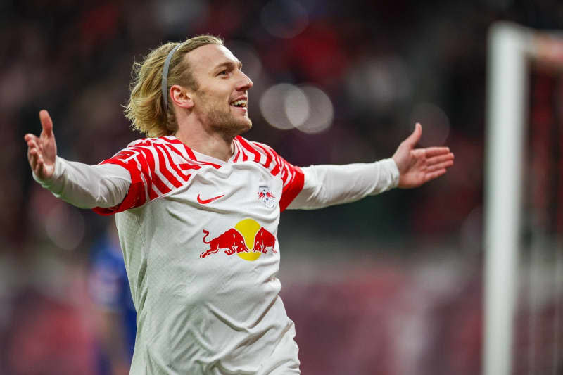 Leipzig's Emil Forsberg celebrates scoring during the German Bundesliga soccer match between RB Leipzig and TSG 1899 Hoffenheim at the Red Bull Arena.  Sweden midfielder Emil Forsberg is considering a return to RB Leipzig in a management capacity when his playing contract at Red Bull New York expires at the end of 2026. Jan Woitas/dpa