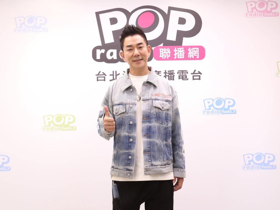 ▲任賢齊接受POP Radio專訪，透露張震嶽是促成新專輯問世的重要推手。
