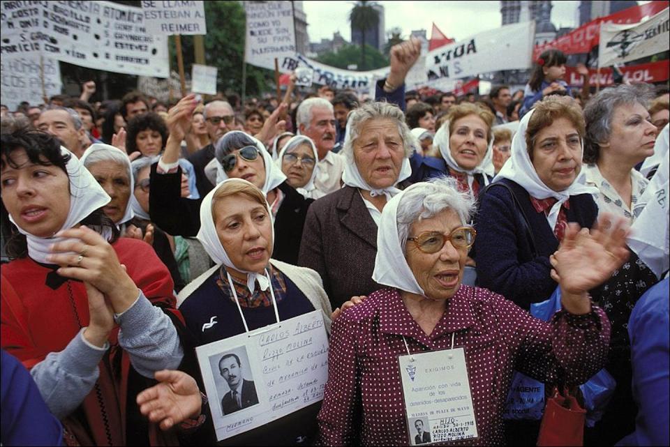 A protest by families whose loved ones ‘disappeared,’ held during the trial of the junta in Buenos Aires in December 1985. <a href="https://www.gettyimages.com/detail/news-photo/protest-against-the-families-of-missing-the-verdict-of-the-news-photo/110138452?phrase=argentina%201985&adppopup=true" rel="nofollow noopener" target="_blank" data-ylk="slk:Rafael Wollmann/Gamma-Rapho via Getty Images;elm:context_link;itc:0;sec:content-canvas" class="link ">Rafael Wollmann/Gamma-Rapho via Getty Images</a>