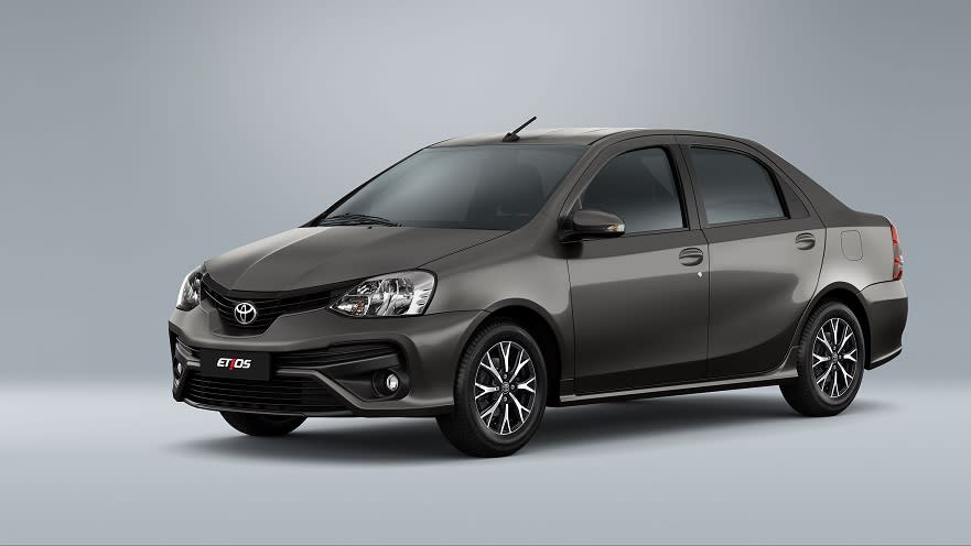 Toyota Etios: precio autos okm, una opción con baúl.