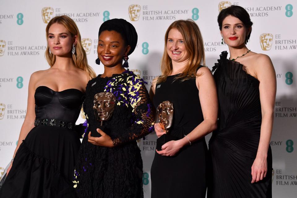 Lily James, Rungano Nyoni, Emily Morgan und Gemma Arterton: Bei den BAFTA Awards waren die Gäste erneut ganz in Schwarz gekleidet. (Bild: Getty Images)