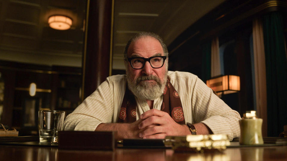 Mandy Patinkin in Death and Other Details