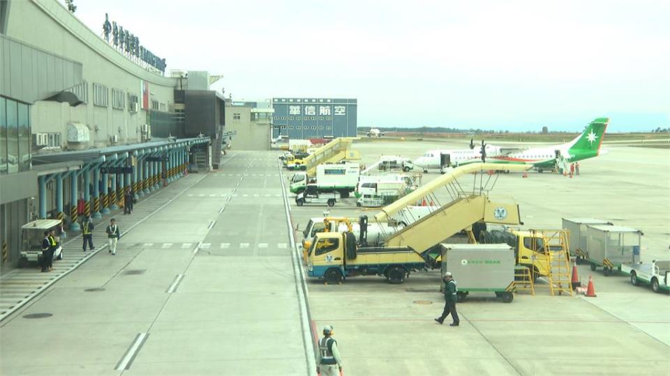 出境大廳空蕩蕩? 台中國際機場航班