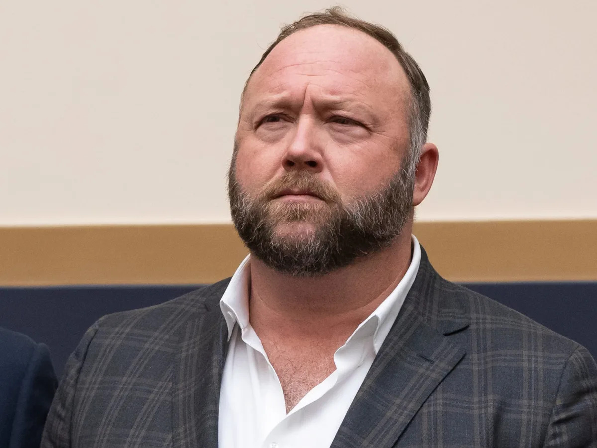 Alex Jones mocks $965 million Sandy Hook verdict: 'Do these people actually thin..