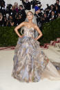 <p>The popstar made sure she stood out amongst the sea of celebrities in this strapless Vera Wang dress. Photo: Getty Images </p>