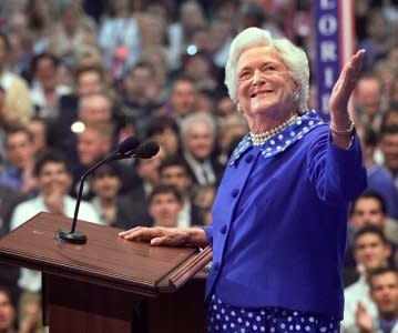 FILE PHOTO: Former U.S. first lady Barbara Bush acknowledges the cheers from the crowd as she speaks before the Republican National Convention in Philadelphia, Pennsylvania, U.S., August 1, 2000.    REUTERS/Andy Clark/File Photo