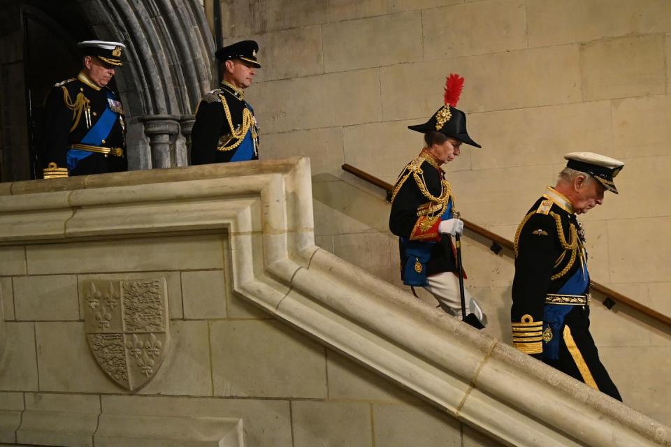 lying in state of her majesty queen elizabeth ii at westminster hall