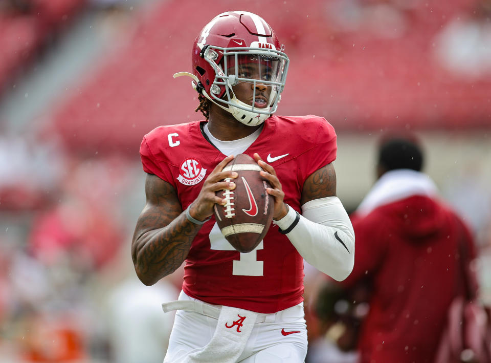 TUSCALOOSA, ALABAMA - AUGUST 31: Jalen Milroe #4 of the Alabama Crimson Tide warms up prior to kickoff against the Western Kentucky Hilltoppers at Bryant-Denny Stadium on August 31, 2024 in Tuscaloosa, Alabama. (Photo by Brandon Sumrall/Getty Images)