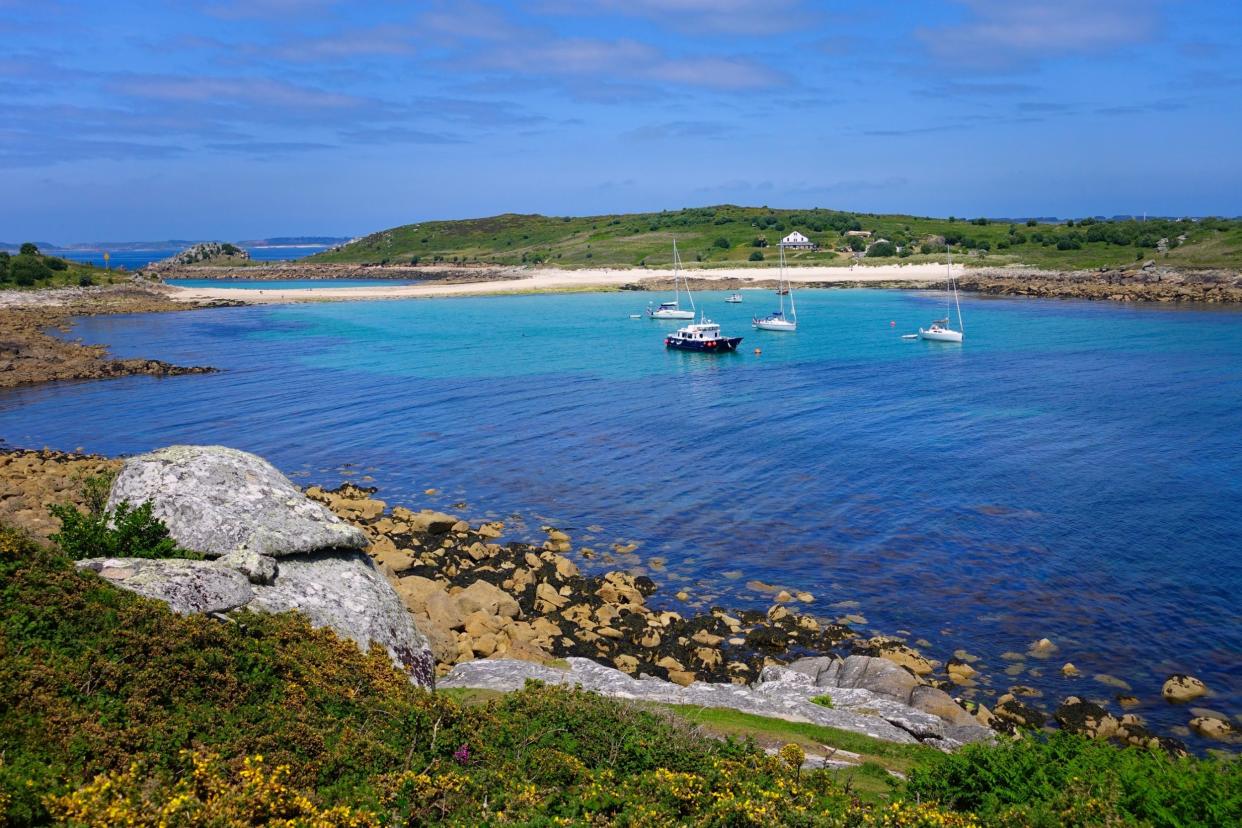 The UK's Isles of Scilly look like something out of a honeymoon brochure (Shutterstock / Neil Duggan)