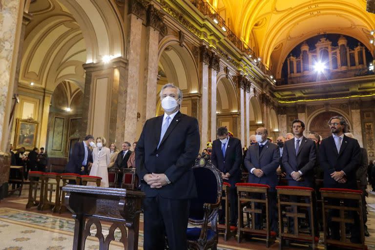 Alberto Fernández, Cafiero, Wado de Pedro, Manzur y Massa