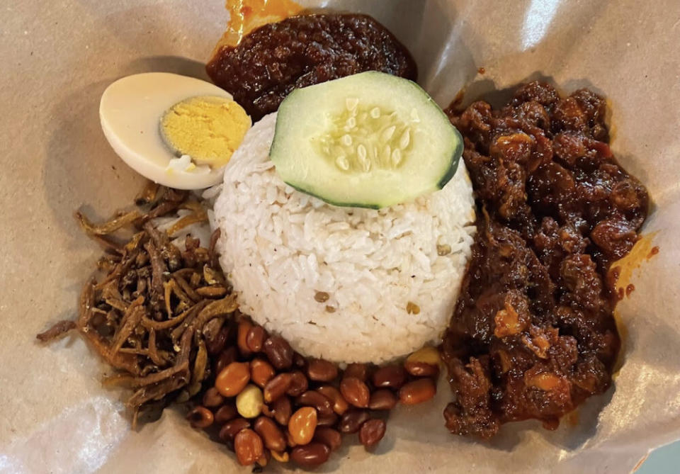 Onn Kitchen - Nasi lemak