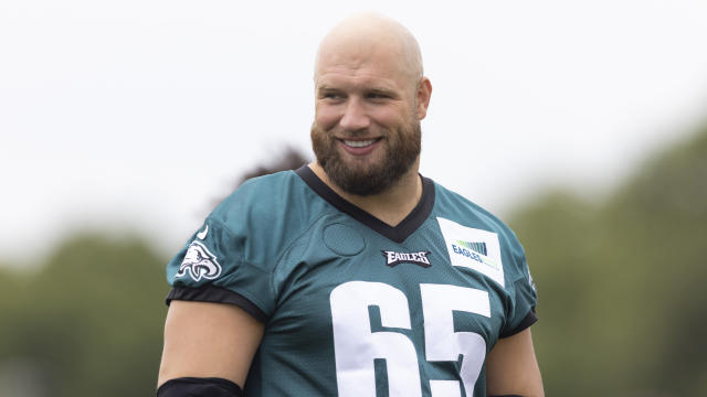 Eagles' Lane Johnson talks about anxiety, depression in Cherry