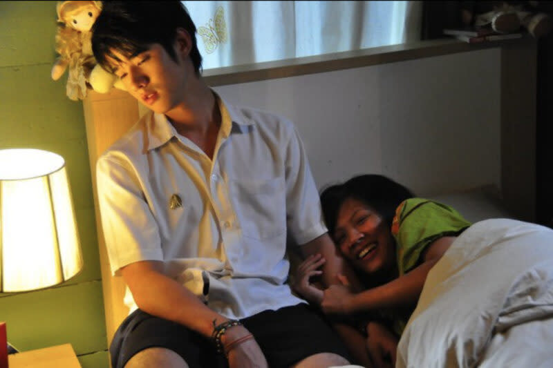 還記得2010年在泰國上映的浪漫喜劇電影《初戀那件小事》嗎？（圖片來源：豆瓣）