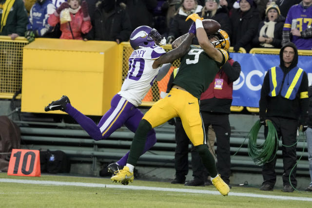 NFL PLAYOFFS: Green Bay Packers cruise past Minnesota Vikings