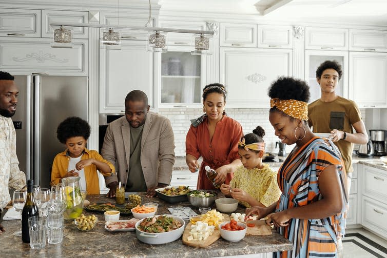 <span class="caption">Get everyone in your house together for a ‘special switch-off’ family meal.</span> <span class="attribution"><span class="source">Pexels</span></span>
