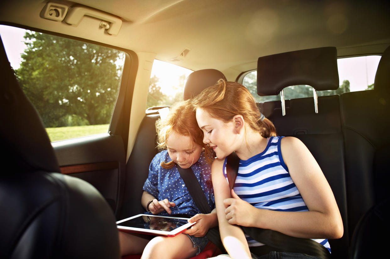 A mum has sparked a debate online about whether it is ok to give a lift to other children without a car seat [Photo: Getty]