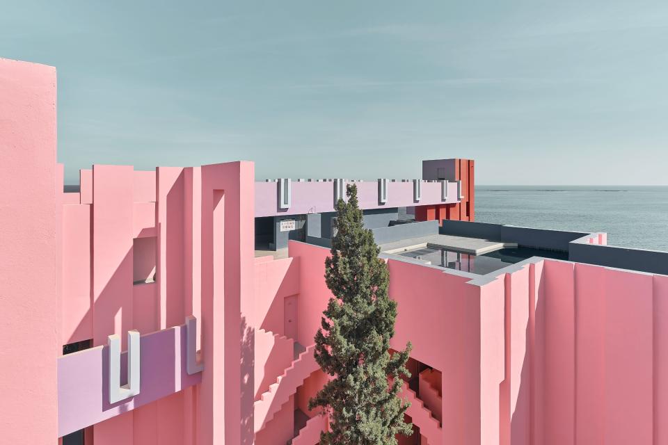 The "La Muralla Roja" series won Jonathan Ducrest the reFocus award for Photographer of the Year in the category of architecture in August 2023. The series headlines his "Sculped Spaces" exhibit.