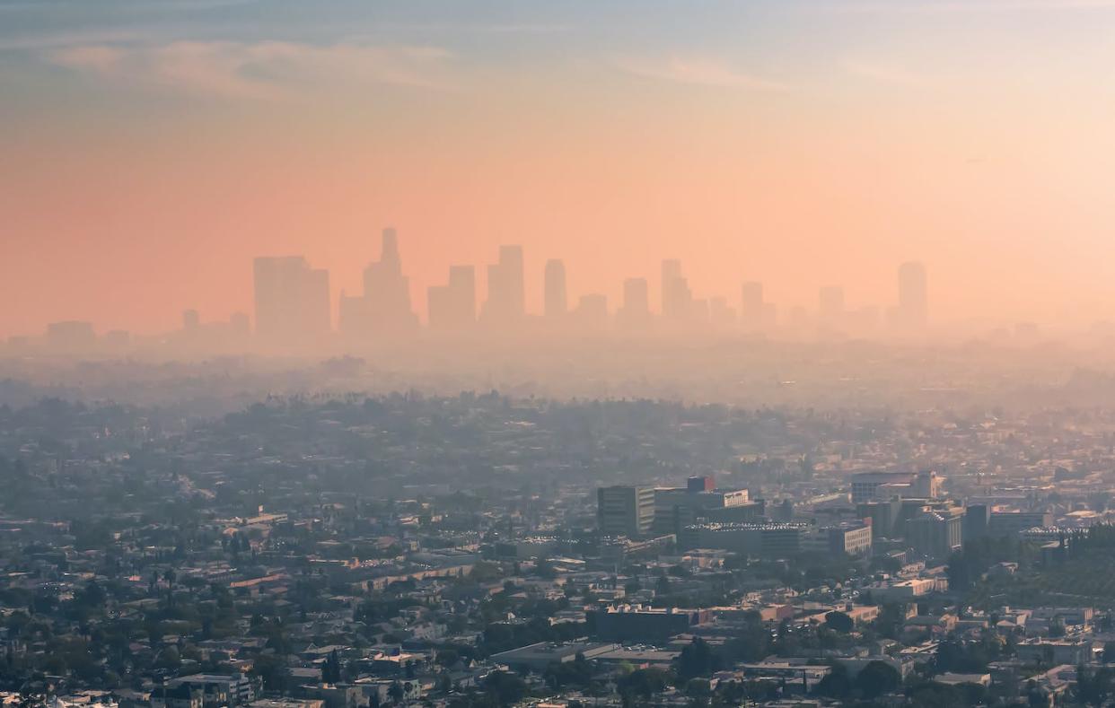 As the planet heats up, air pollution is getting worse. <a href="https://www.gettyimages.com/detail/photo/california-los-angeles-smog-over-los-angeles-royalty-free-image/916896750?phrase=air%20pollution&adppopup=true" rel="nofollow noopener" target="_blank" data-ylk="slk:Westend61/Getty Images;elm:context_link;itc:0;sec:content-canvas" class="link ">Westend61/Getty Images</a>