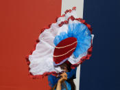 <p>A racegoer at Ascot Racecourse at the Royal Ascot on June 20, 2017. (Toby Melville/Reuters) </p>