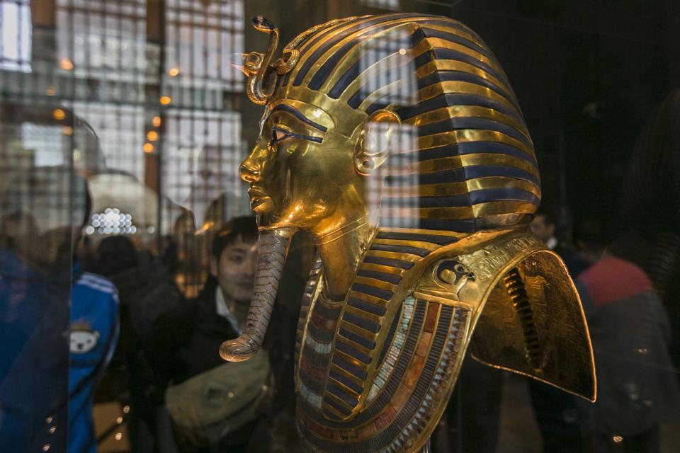 Tutankhamun mask at the Egyptian Museum, Cairo, Egypt