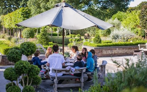 Outdoor class with Henry Faber - Credit: Lara Arnott