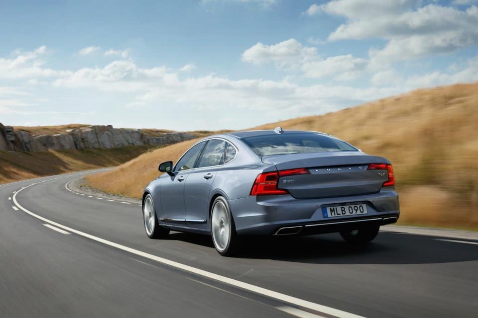 2017 Volvo S90 Rear View