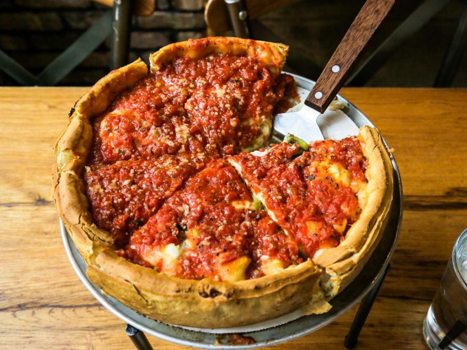 Giordanos deep dish pizza in chicago