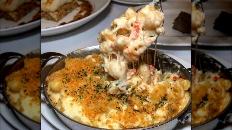 Del Frisco's lobster mac cheese