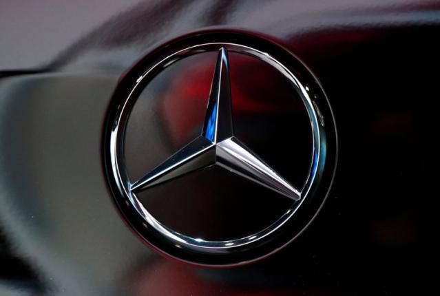 Daimler sees profits at Mercedes-Benz Cars rising in 2020