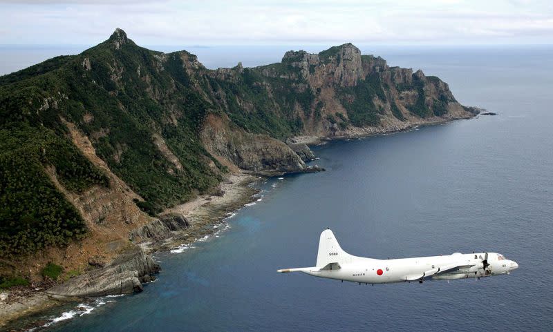 日本海上自衛隊偵察機飛越釣魚台（美聯社）