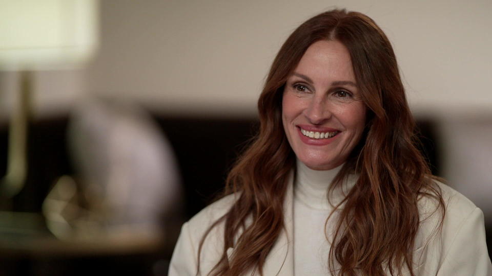 Actress Julia Roberts. / Credit: CBS News