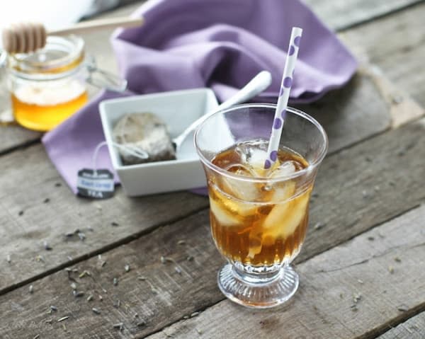 Summer Iced Tea Cocktail Recipes: Lavender iced tea