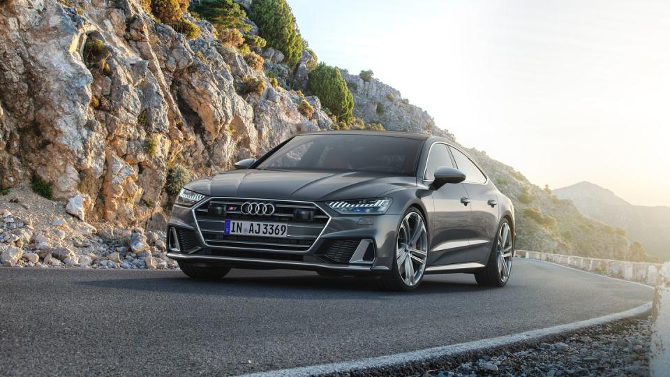 View Photos of the 2020 Audi S7