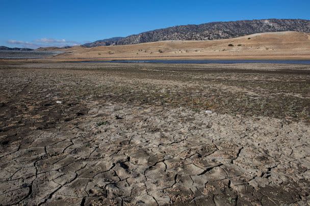 PHOTO: Lake Isabella, a medium-sized water (528,000-acre-feet) reservoir located on the Kern River where the Sierra Nevada and the Tehachapi mountain ranges merge, is viewed at 7% capacity, Nov. 14, 2022, in Lake Isabella, Calif. (George Rose/Getty Images)