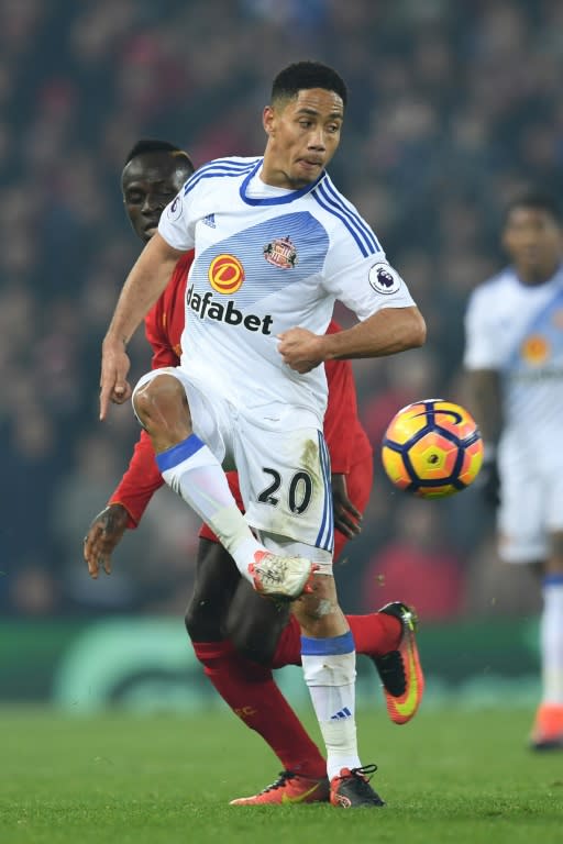 Sunderland's midfielder Steven Pienaar plays the ball during the English Premier League football against Liverpool November 26, 2016