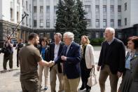 U.S. Senate delegation visits Kyiv