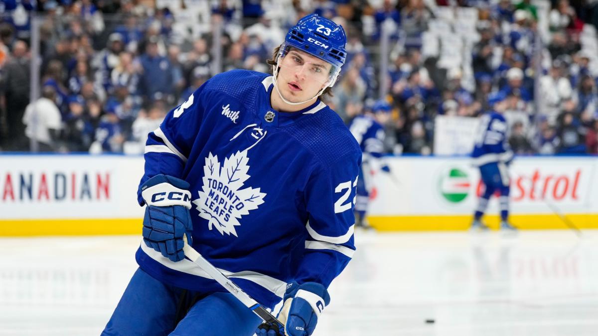 Maple Leafs rookie Matthew Knies excels in NHL playoff debut - Yahoo Sports