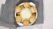 <p>Fans of <a href="https://www.delish.com/uk/food-news/a30775814/pizza-express-hiding-55-golden-dough-balls-1000-pounds/" rel="nofollow noopener" target="_blank" data-ylk="slk:Pizza Express doughballs;elm:context_link;itc:0;sec:content-canvas" class="link ">Pizza Express doughballs</a> are going to love our homemade doughball recipe. Ours are stuffed with deliciously herby and garlicky Boursin cheese, making them incredibly moreish. They would be perfect for a <a href="https://www.delish.com/uk/cooking/recipes/a30975564/easy-pizza-dough-recipe/" rel="nofollow noopener" target="_blank" data-ylk="slk:pizza;elm:context_link;itc:0;sec:content-canvas" class="link ">pizza</a> party, or a <a href="https://www.delish.com/uk/cooking/recipes/g32754605/picnic-food/" rel="nofollow noopener" target="_blank" data-ylk="slk:picnic;elm:context_link;itc:0;sec:content-canvas" class="link ">picnic</a> dish. </p><p>Get the <a href="https://www.delish.com/uk/cooking/recipes/a36405176/doughballs/" rel="nofollow noopener" target="_blank" data-ylk="slk:Cheesy Doughballs;elm:context_link;itc:0;sec:content-canvas" class="link ">Cheesy Doughballs </a>recipe.</p>