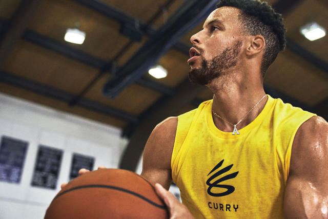 Stephen Curry could make up to one billion dollars from new Under Armour  deal